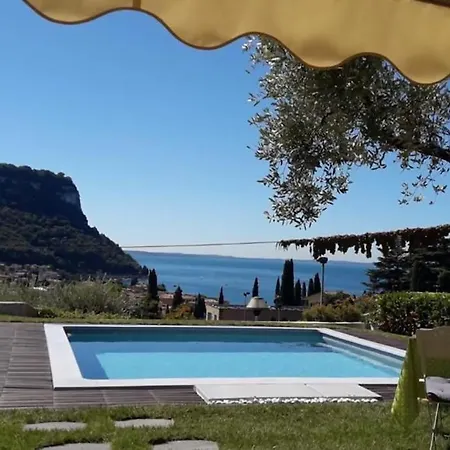 Nido D'amore Con Piscina E Vista Hébergement de vacances