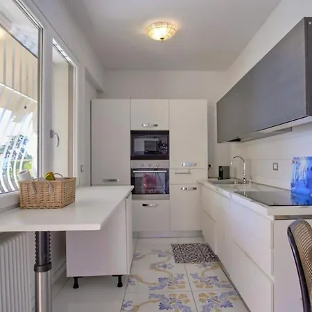 Holiday home Nido D'amore Con Piscina E Vista Garda (Verona)